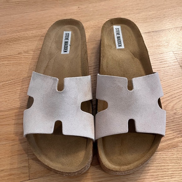 Steve Madden Womens Size 10 Hansley Taupe Suede Sandal, never worn - Picture 4 of 7